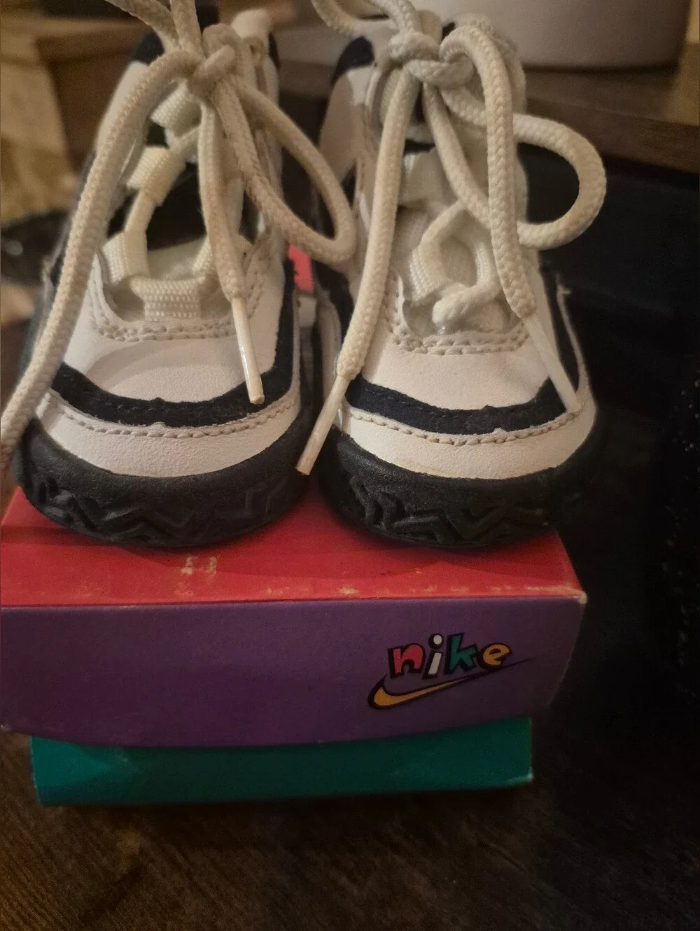 Vintage 1995 Nike Kids White and Navy High-Top Sneakers